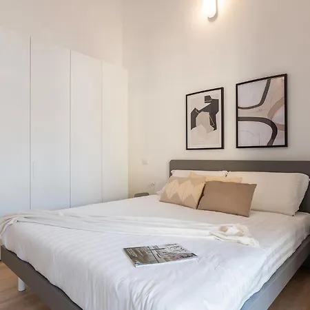 Apartment Urban Oasis Labicana Modern Loft With Terrace Rome
