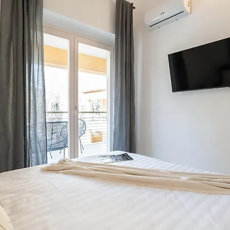 Apartment Urban Oasis Labicana Modern Loft With Terrace